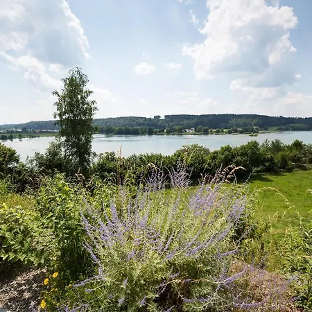 Stille X Weite - Hochwertige Mit See-panorama Apartment Kronburg